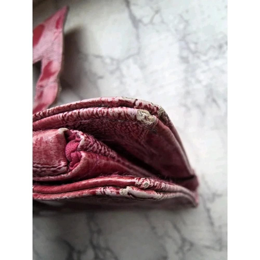 KENNETH COLE REACTION Women Rose Purple 8x4 Wristlet Wallet Clutch FauxCrocodile